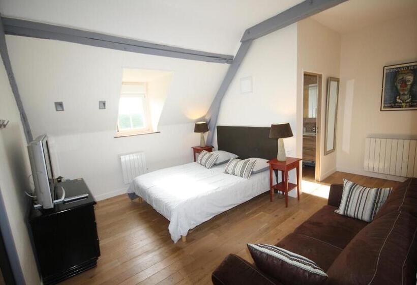 Номер Стандарт Вид на Сад, Manoir De La Croix Sonnet