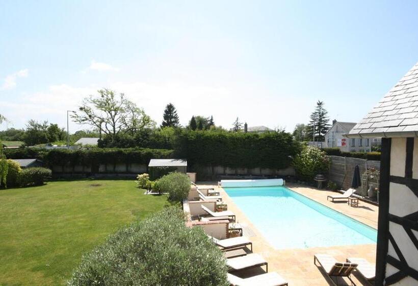 Номер Стандарт Вид на Сад, Manoir De La Croix Sonnet