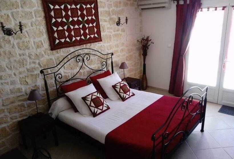 コンフォートルーム, Chez Isabelle Et Guy B&b