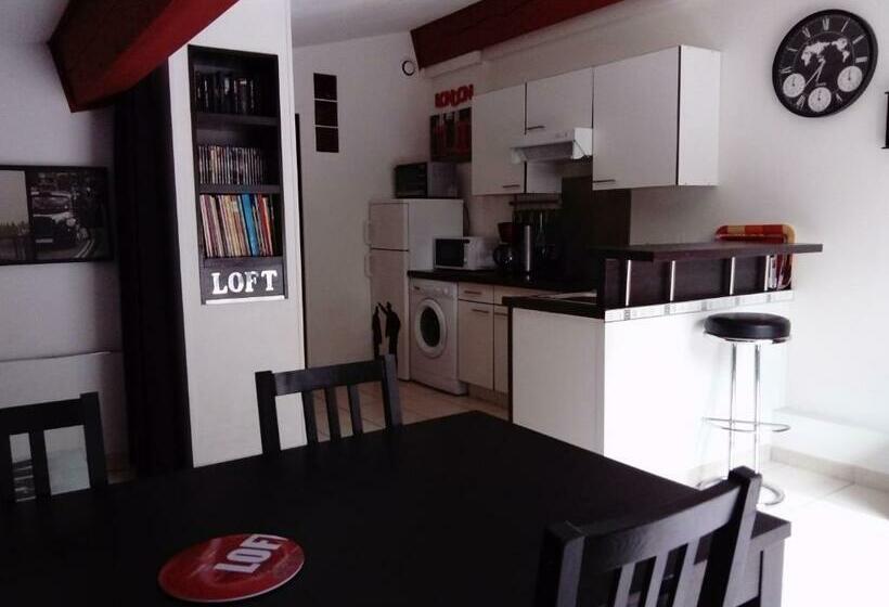 Студио Стандарт с Террасой, Chez Isabelle Et Guy B&b