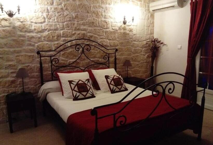 コンフォートルーム, Chez Isabelle Et Guy B&b