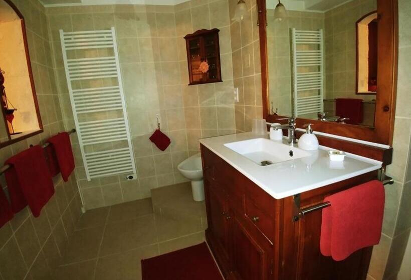 コンフォートルーム, Chez Isabelle Et Guy B&b