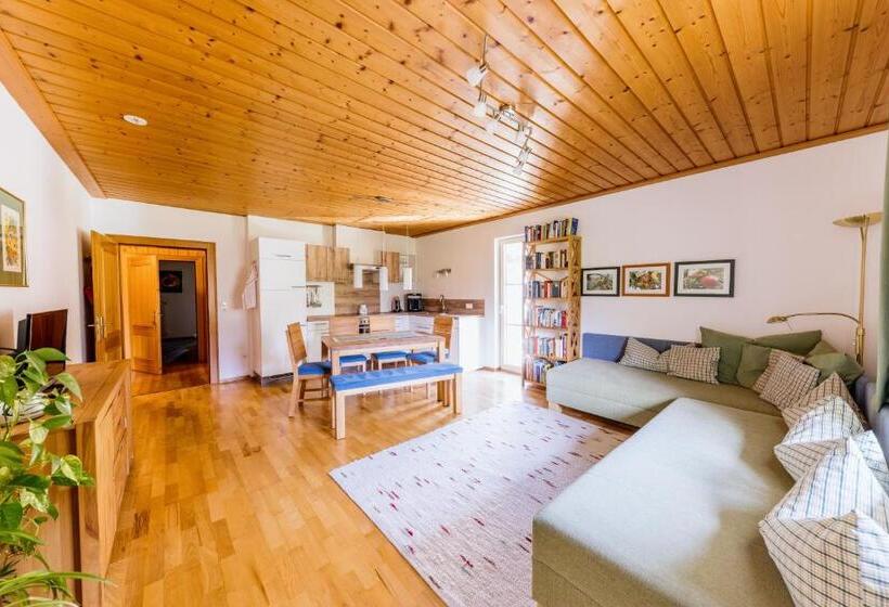 דירה בת חדר שינה 1 עם מרפסת, Bio Bauernhof Auernig