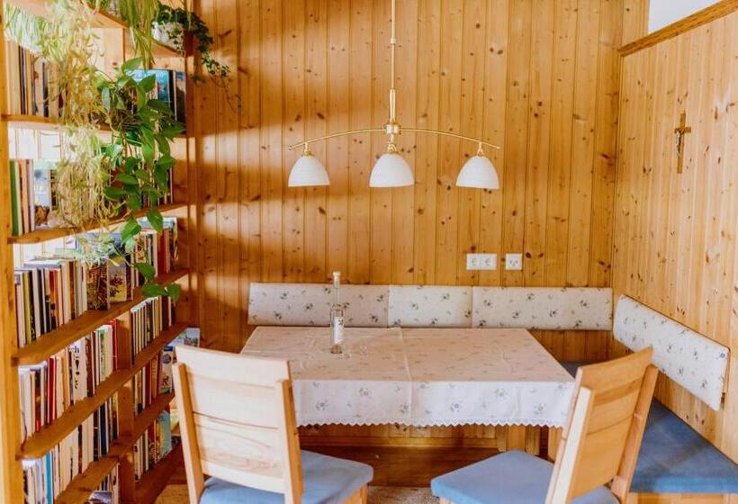 דירה בת חדר שינה 1 עם מרפסת, Bio Bauernhof Auernig