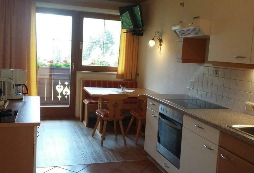 1 Bedroom Apartment with Views, Doadlerhof