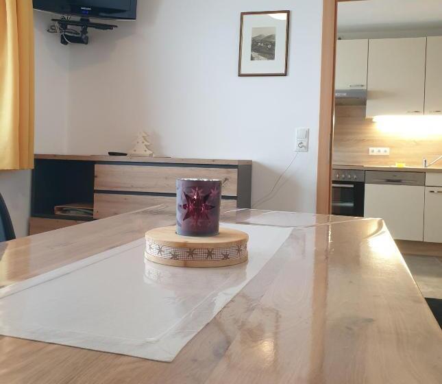 1 Bedroom Apartment with Balcony, Doadlerhof