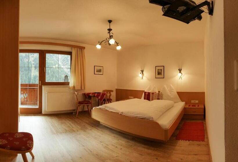 1 Bedroom Apartment with Balcony, Doadlerhof