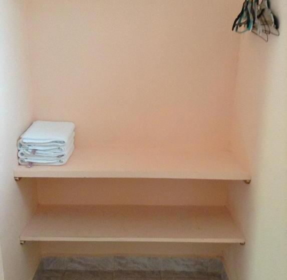 四人标准间, Tecozautla