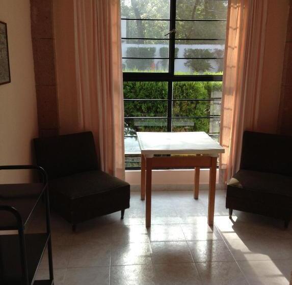 家庭间, Tecozautla