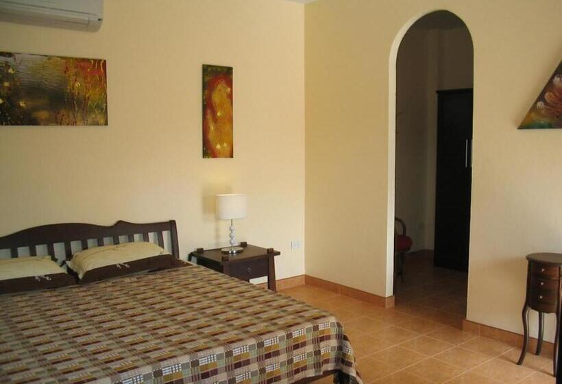 带花园景观的标准洋房, Lonops Gay Paradise