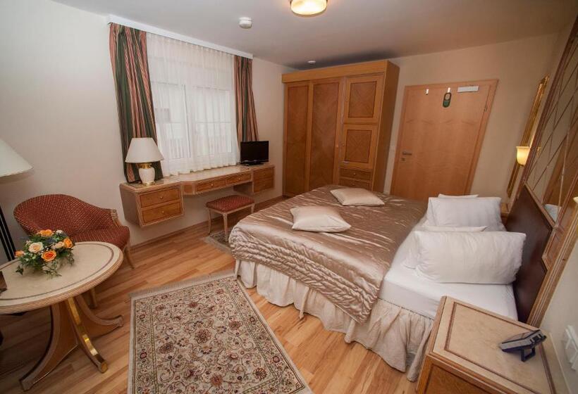 Comfort room with balcony, Villa Katharina