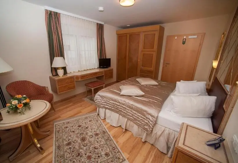 Comfort room with balcony, Villa Katharina