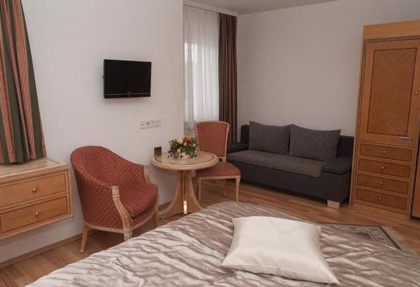 带阳台的豪华间, Villa Katharina