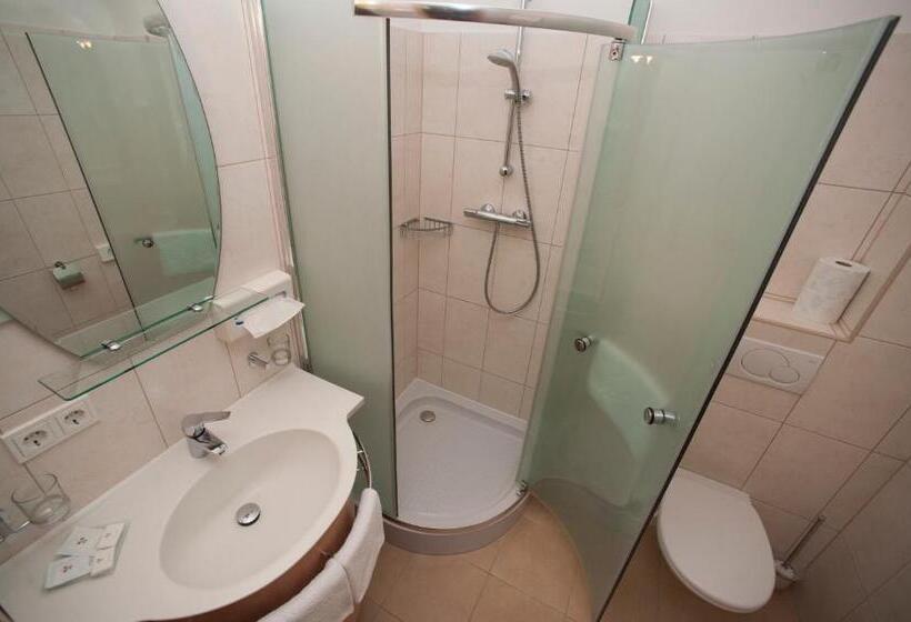 Comfort room with balcony, Villa Katharina