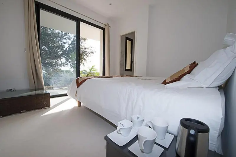 Habitación Estándar Vista Mar con Terraza, Villa Les Restanques