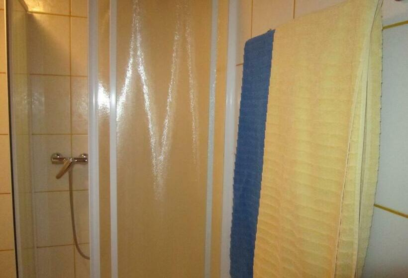 غرفة قياسية, Haus Jochum