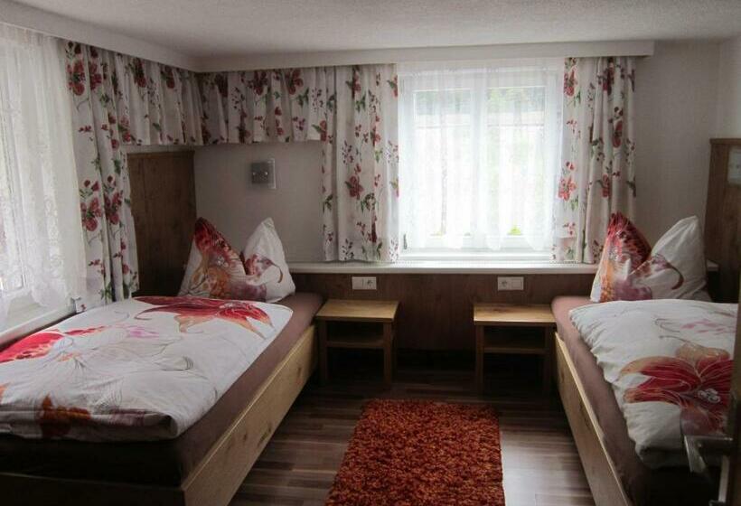 غرفة قياسية رباعية, Haus Jochum