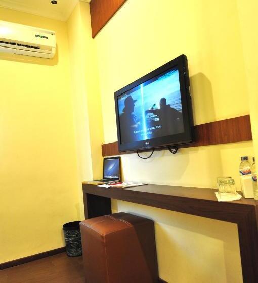 디럭스 룸, G Hotel Pontianak