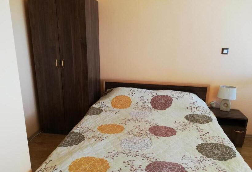 スタンダードルーム, Guest House Emi