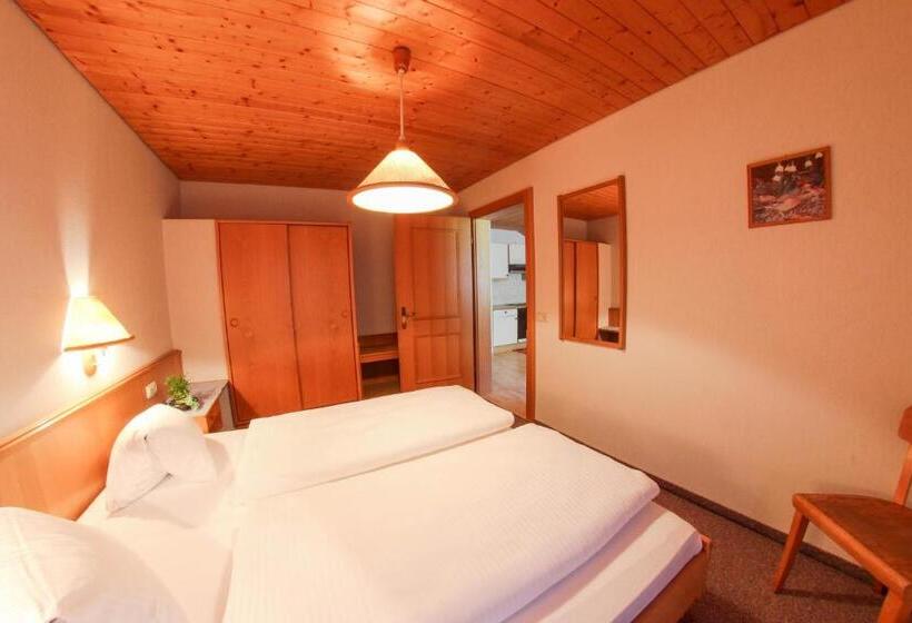 발코니가 있는 2 베드룸 아파트, Pension Kröll