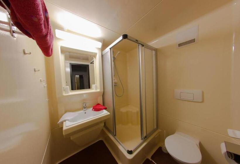 침실 3개 아파트, Pension Kröll