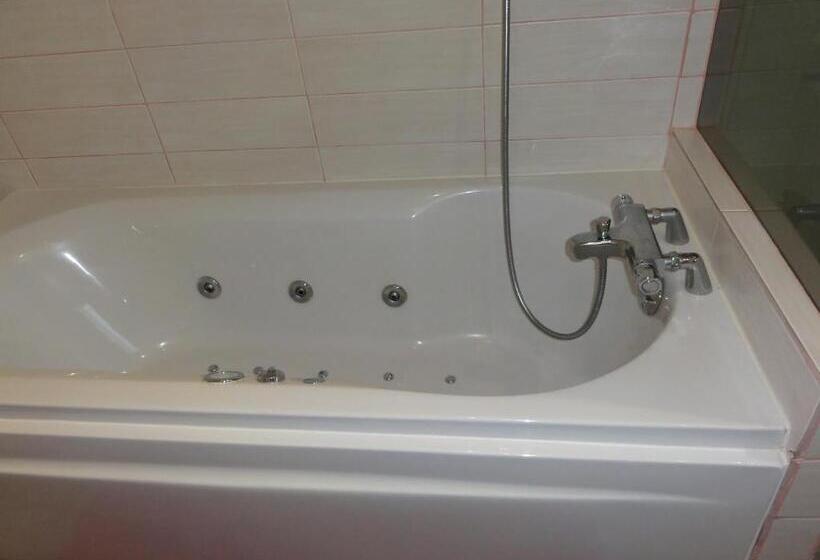 اتاق استاندارد با وان آب گرم, Chambres D Hôte Air Marin