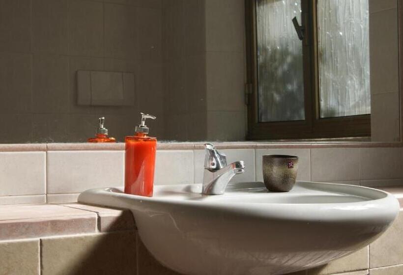 스탠다드 룸, Vegan Inn Airport Adults Only Late Check In