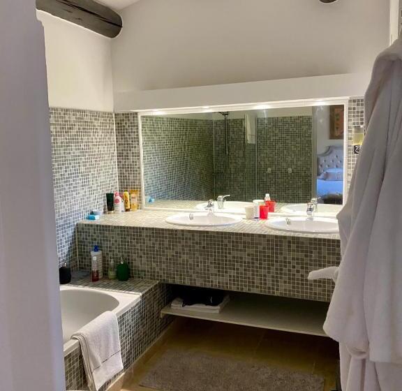 スイート, Villa Des Roses