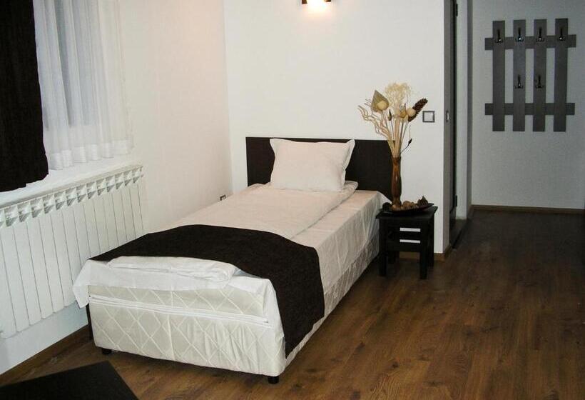 غرفة قياسية فردية, Melnik