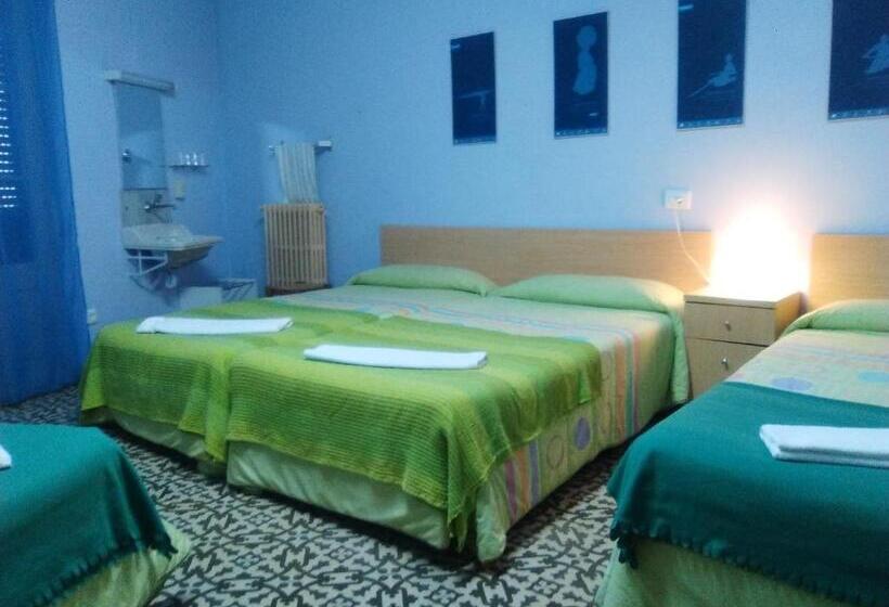 חדר משפחתי, Alberg Sprint