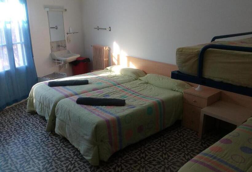 חדר משפחתי, Alberg Sprint