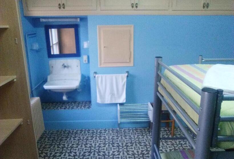 הכלכלה חדר לארבעה עם מקלחת משותפת, Alberg Sprint