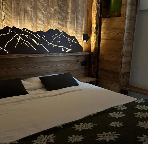 Quarto Estandar Vista Montanha, L Abreny