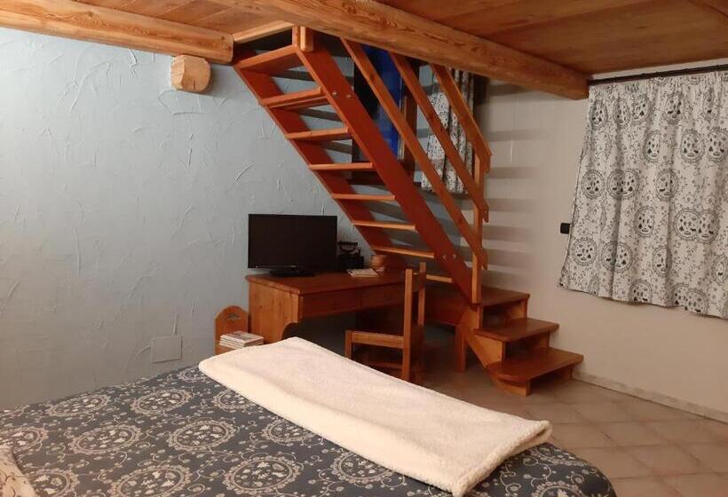 חדר משפחתי נוף להרים, L Abreny