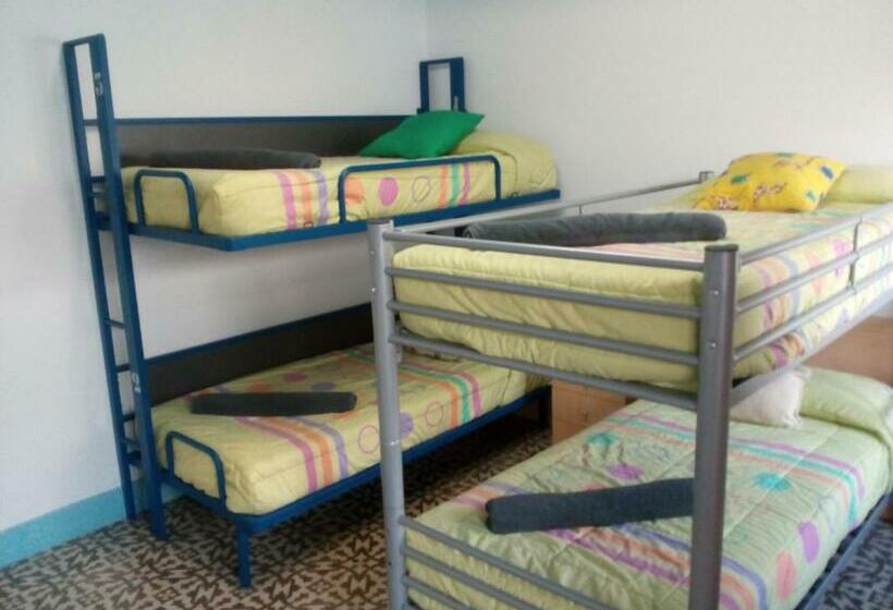 הכלכלה חדר לארבעה עם מקלחת משותפת, Alberg Sprint