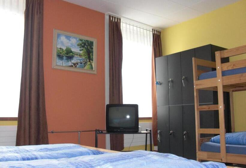 سرير فى غرفة مشتركه, Back Packer Federnhut