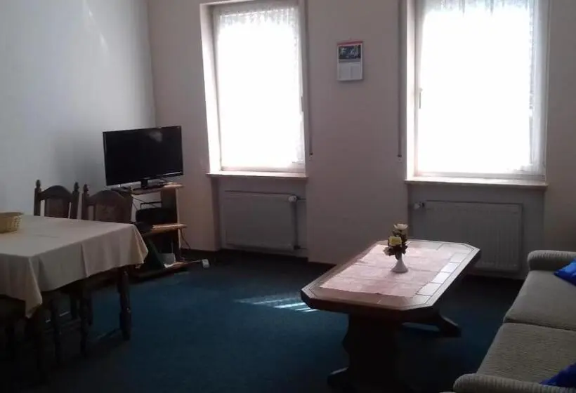 １階の１ベッドルームアパートメント, Ferienwohnung Viktoria