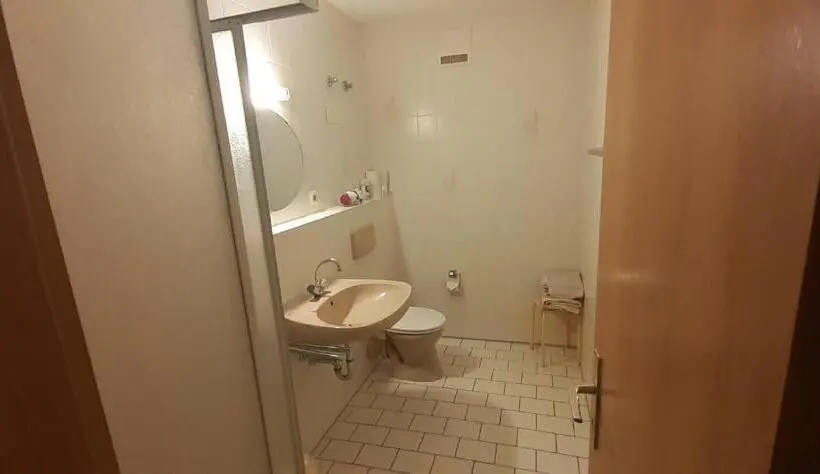 バルコニー付き１ベッドルームアパートメント, Ferienwohnung Viktoria