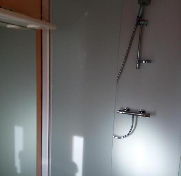 Семейный Номер, B&b Ter Castaigne