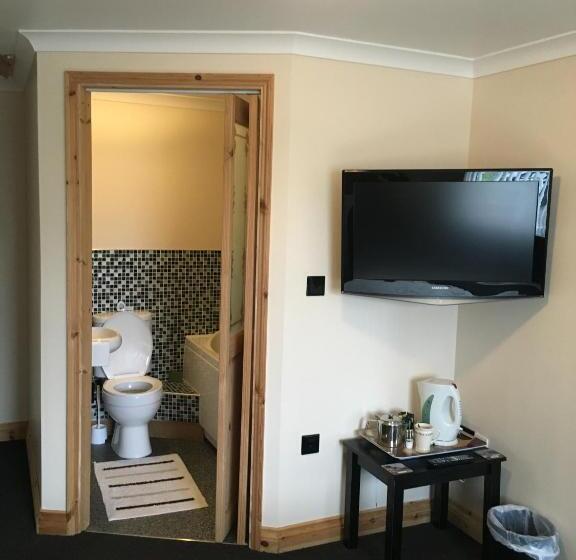 Номер Deluxe, Carland Cross