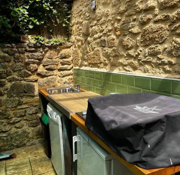 דירת שלושה חדרים, Le Chevrefeuille Chambres D Hotes Et Gîtes De Charme