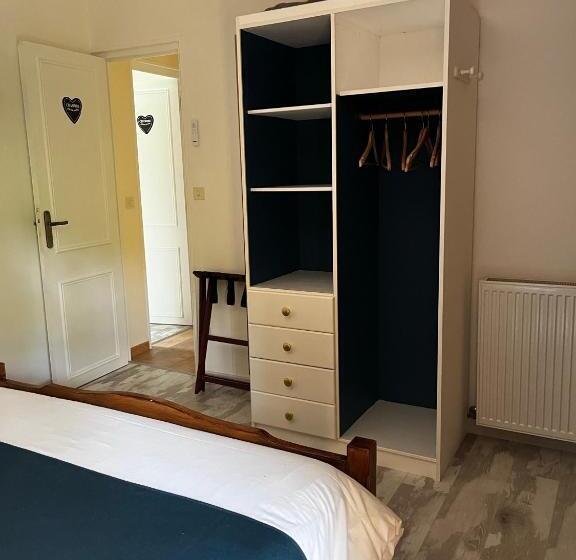 Апартаменты 3 Спальни, Le Chevrefeuille Chambres D Hotes Et Gîtes De Charme
