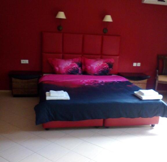 スイート, Elli Greco