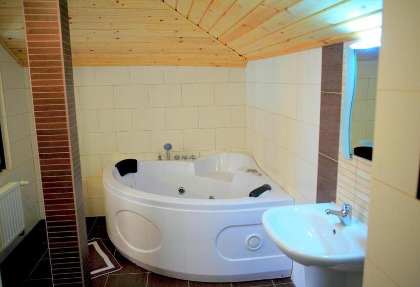 デラックスルーム, Elli Greco