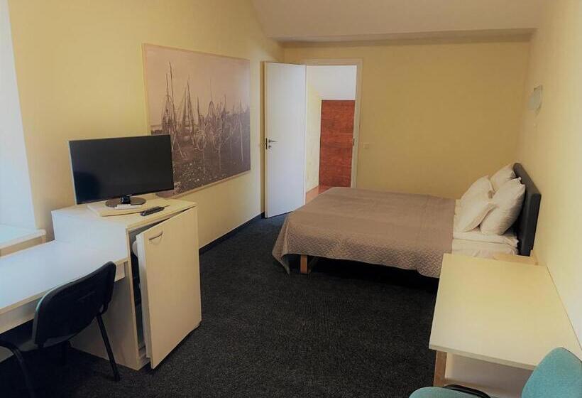 اتاق استاندارد, Nidos Kempingas