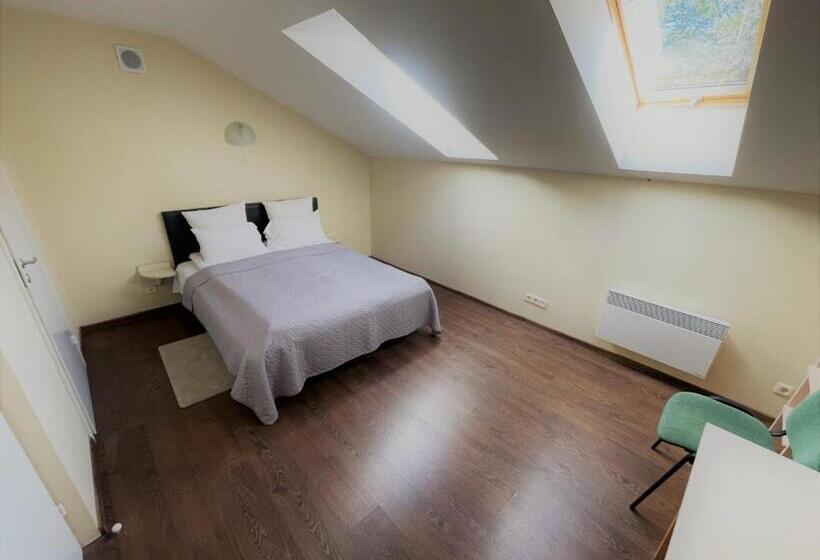 اتاق استاندارد با بالکن, Nidos Kempingas