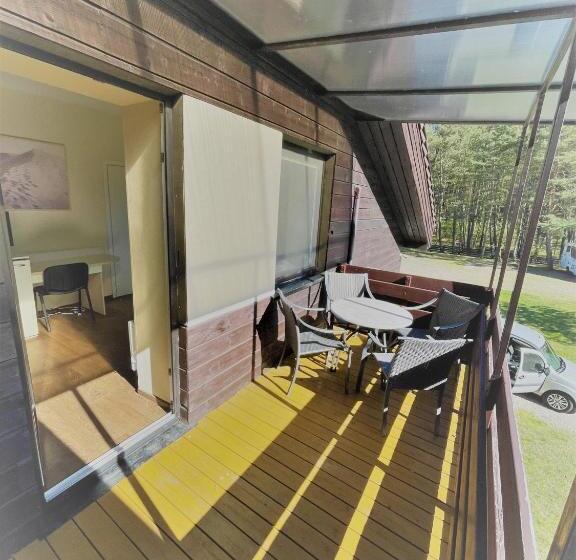 اتاق استاندارد با بالکن, Nidos Kempingas