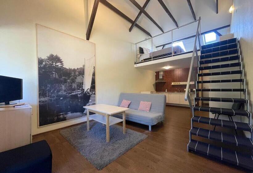 استودیوی استاندارد, Nidos Kempingas