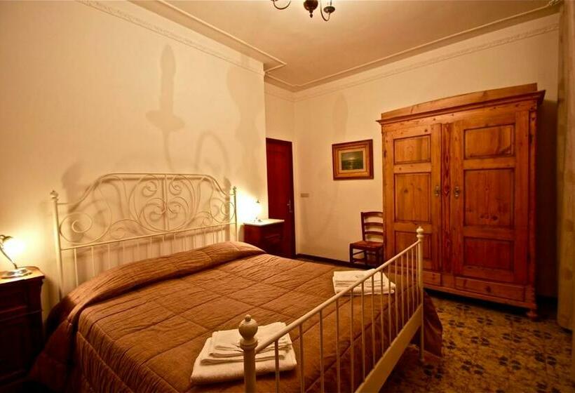 اتاق استاندارد با سرویس بهداشتی مشترک, Affittacamere La Casa Di Elide