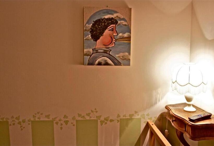 اتاق استاندارد با سرویس بهداشتی مشترک, Affittacamere La Casa Di Elide